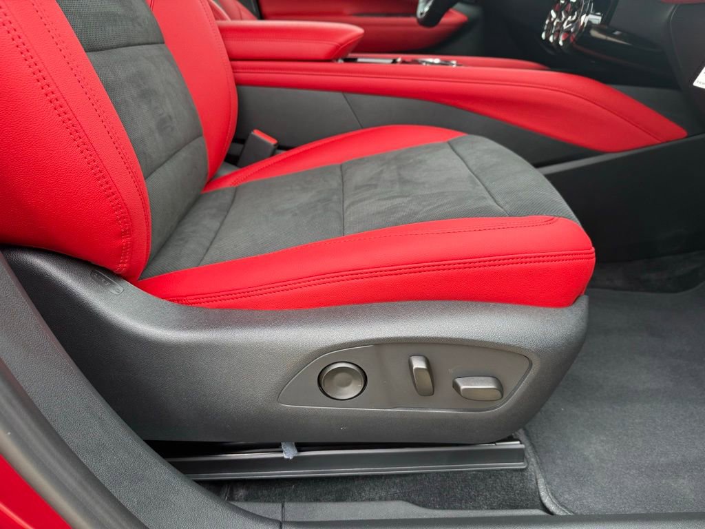 Used 2024 Chevrolet Blazer EV RS image 23