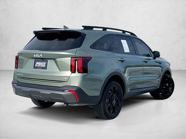 Used 2024 Kia Sorento SX AWD/4WD image 2