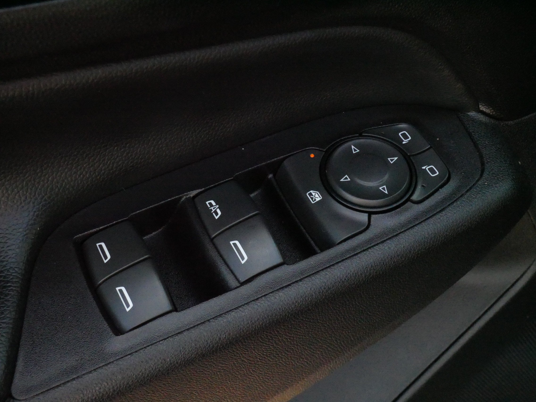 Used 2019 Chevrolet Equinox LT AWD/4WD image 18