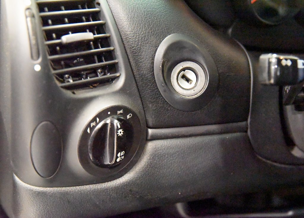 Used 2000 Porsche Boxster image 15