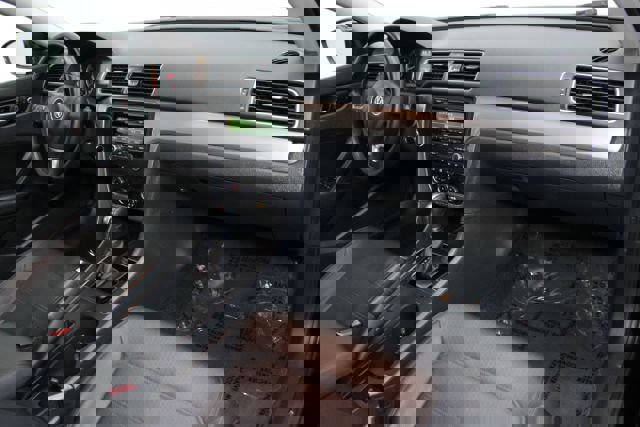 Used 2015 Volkswagen Passat 1.8T Wolfsburg Edition image 22