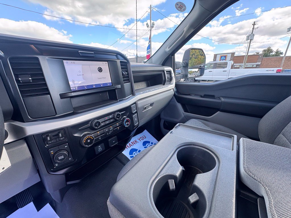 Used 2025 Ford F250 XL w/ XL Off-Road Package AWD/4WD image 20