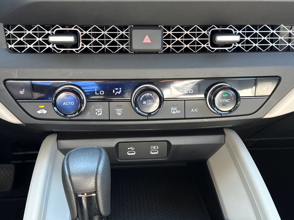 Certified 2025 Honda Accord SE image 25