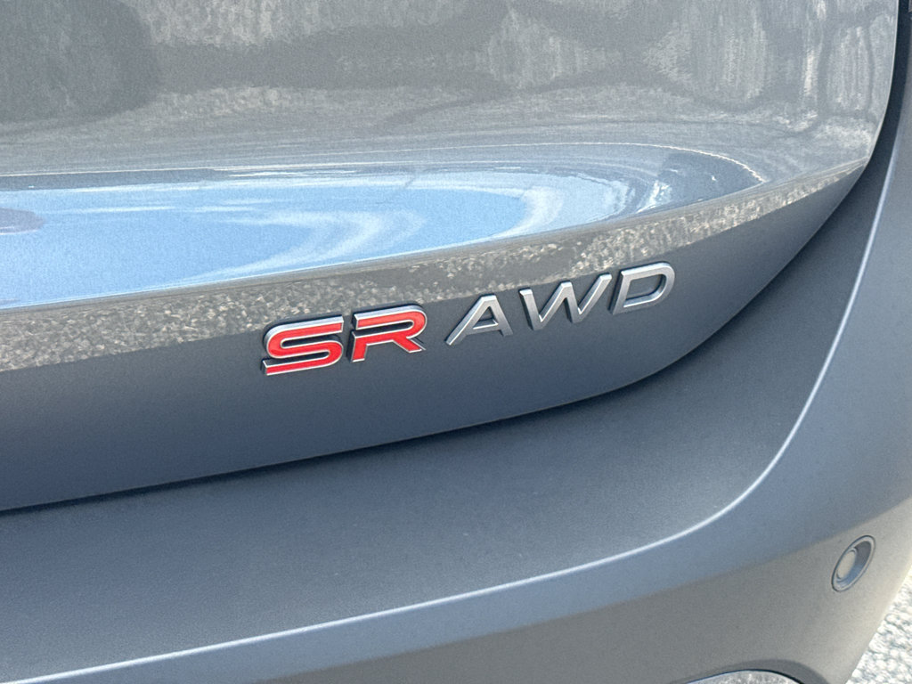 Certified 2025 Nissan Kicks SR w/ SR Premium Package AWD/4WD image 8