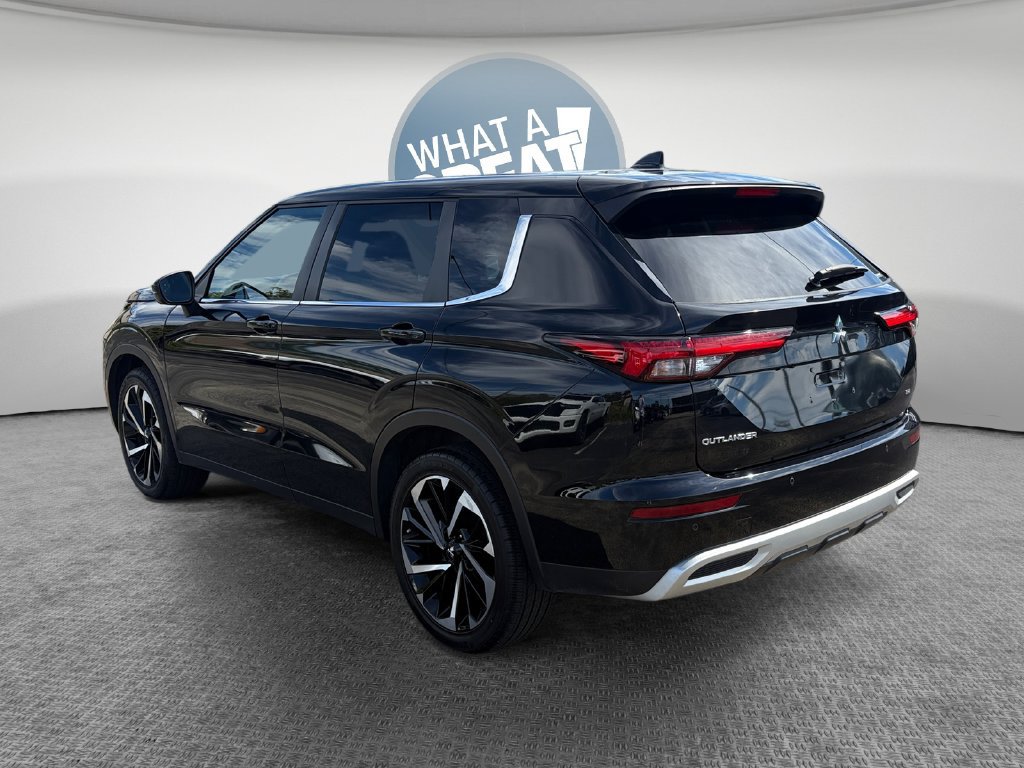 Used 2022 Mitsubishi Outlander SE AWD/4WD image 6