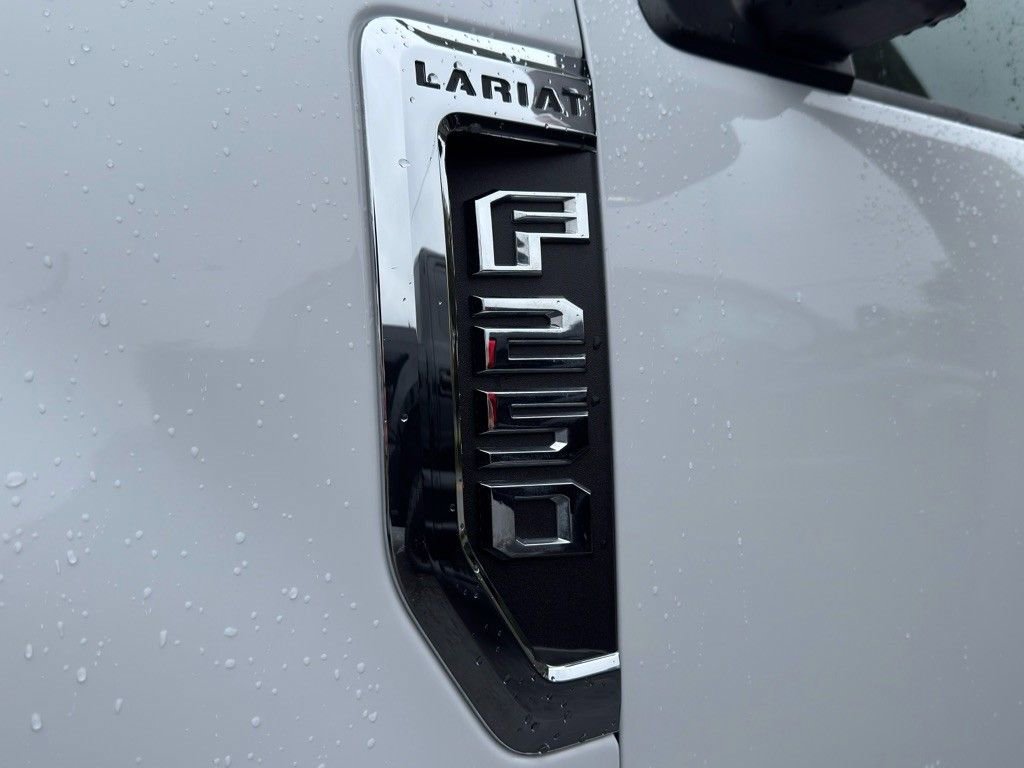 Used 2022 Ford F250 Lariat image 9