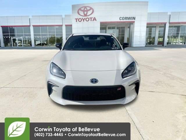 New 2025 Toyota GR86 Premium image 3
