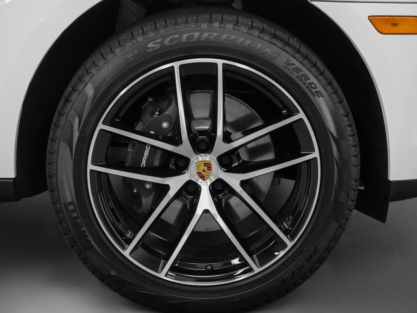 New 2025 Porsche Macan image 15