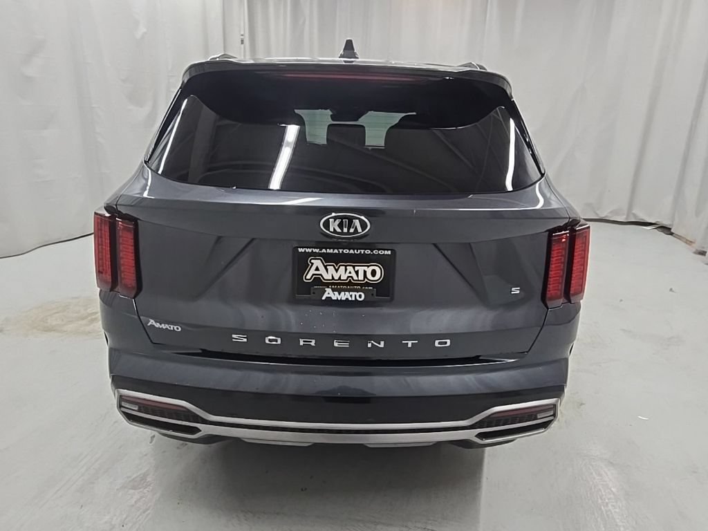 Used 2021 Kia Sorento S FWD image 8