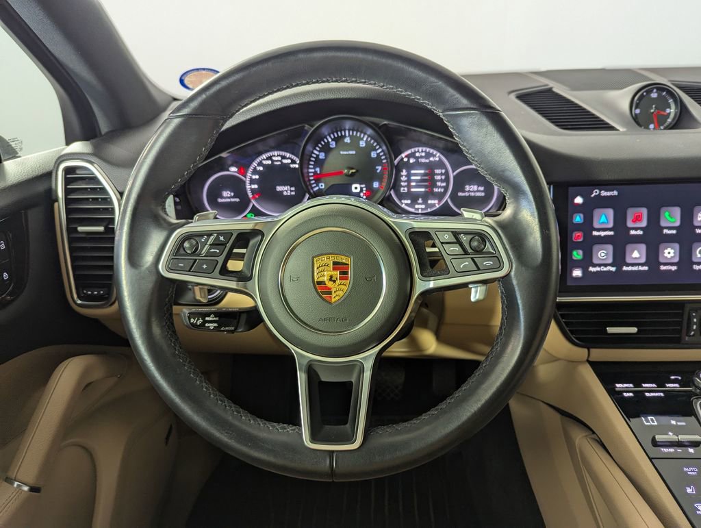 Used 2022 Porsche Cayenne AWD/4WD image 38