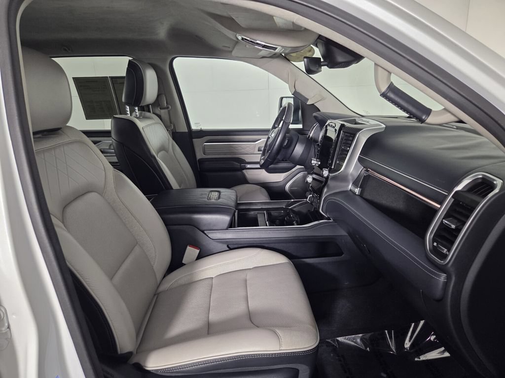 Used 2022 RAM 1500 Limited AWD/4WD image 32