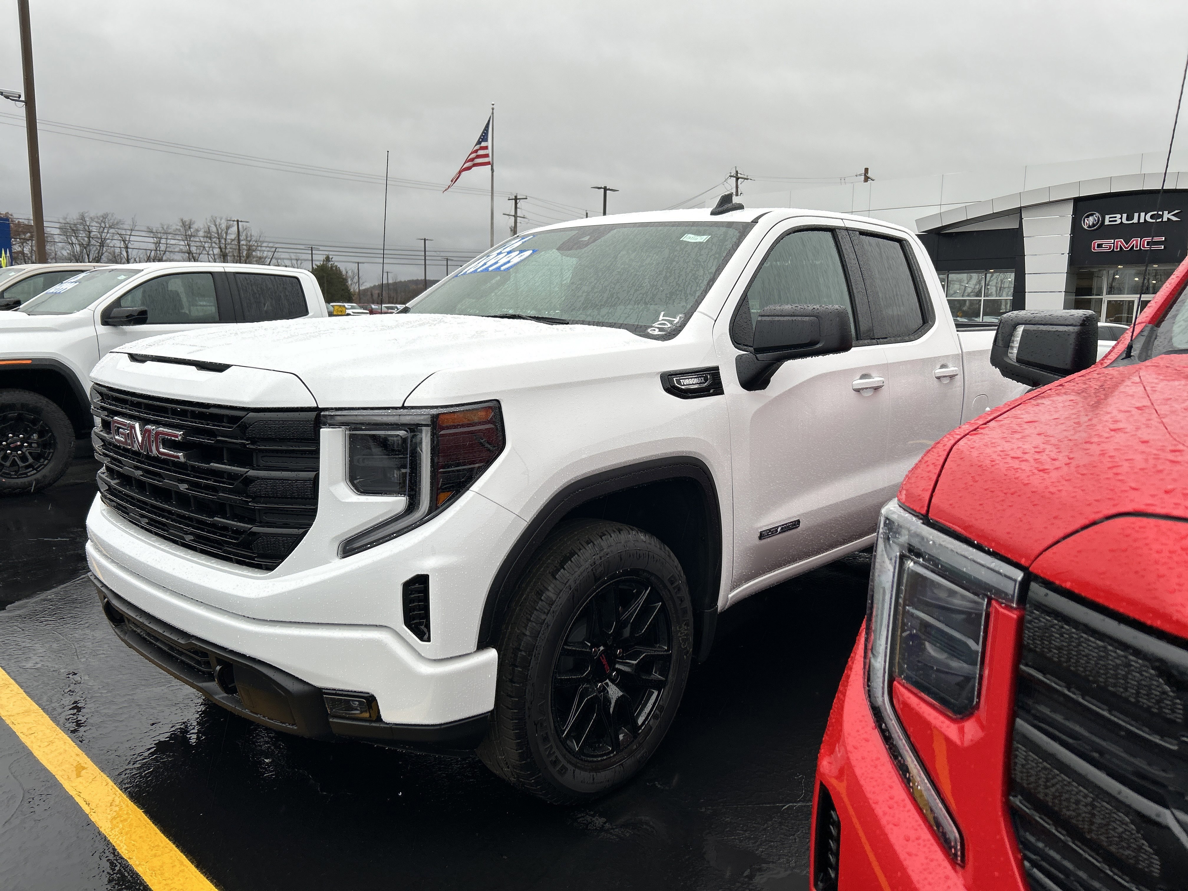 New 2026 GMC Sierra 1500 Elevation image 4