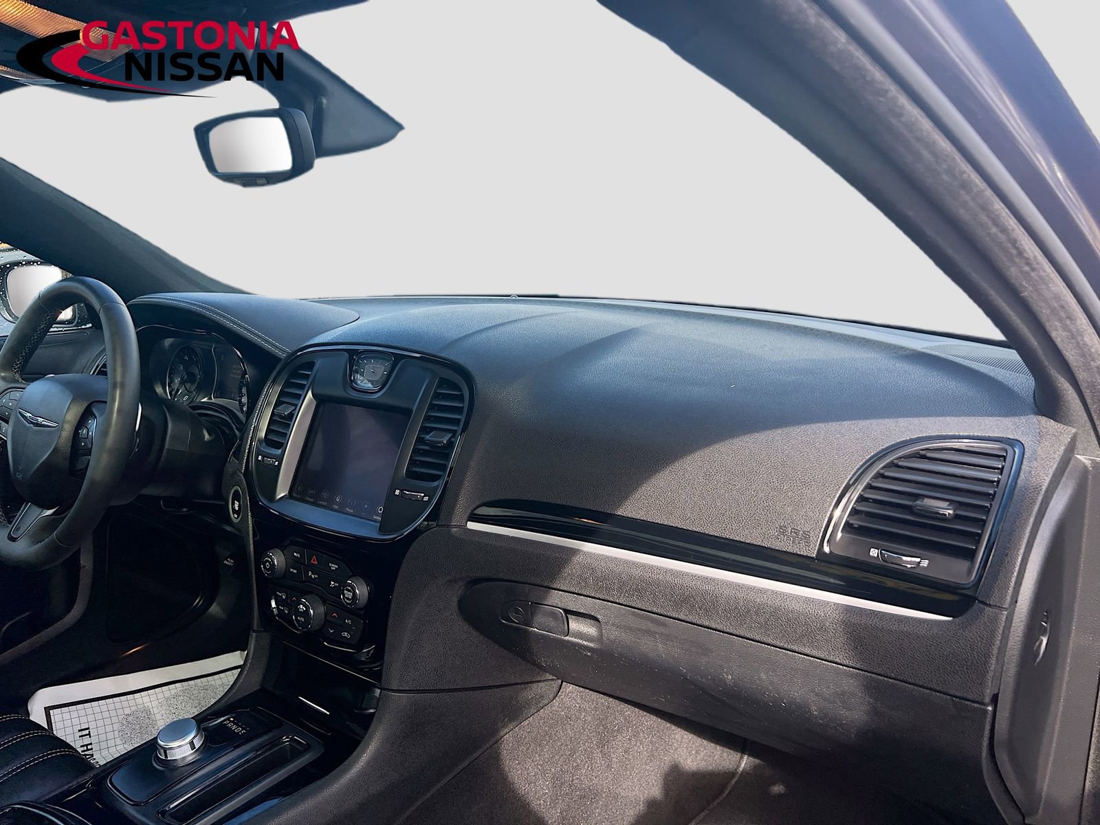 Used 2023 Chrysler 300 S image 38