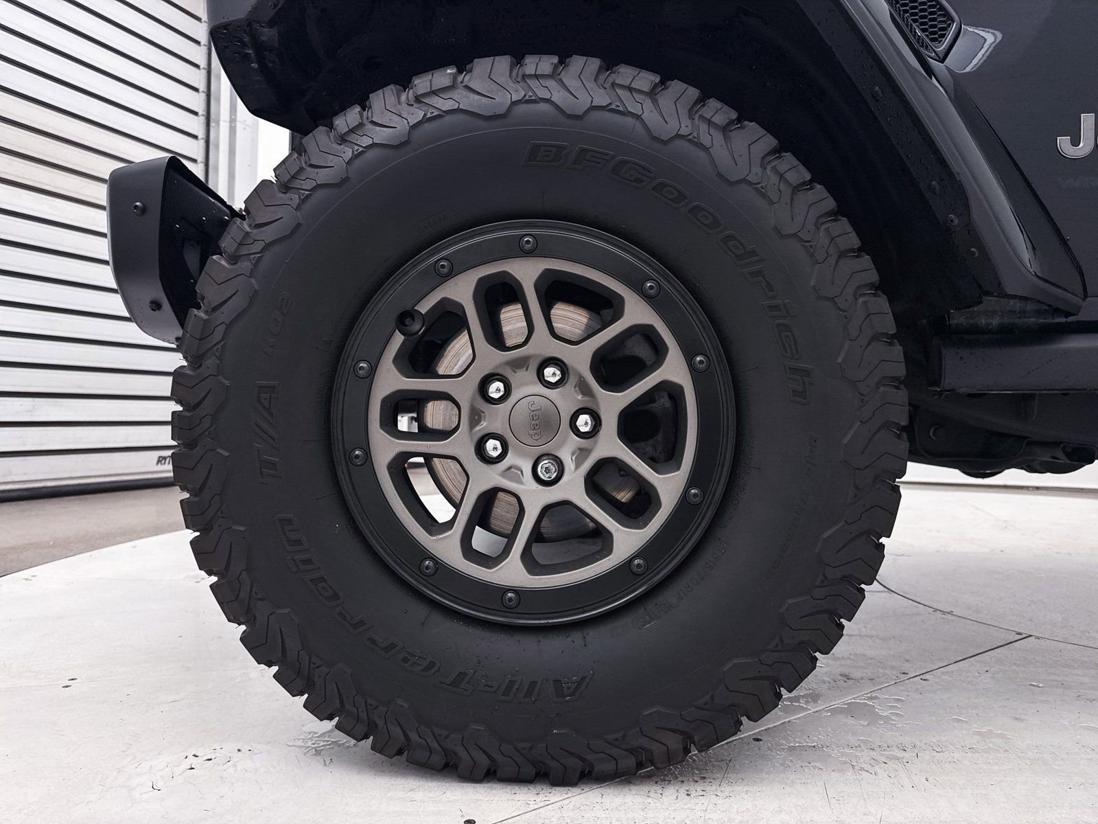 Used 2023 Jeep Wrangler Unlimited Rubicon 392 w/ Xtreme Recon 35" Tire Package image 10