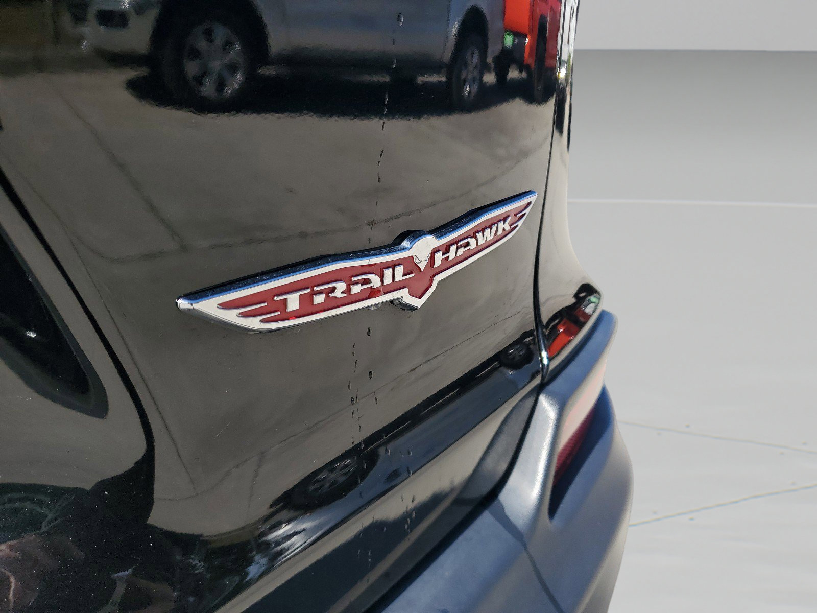 Used 2020 Jeep Cherokee Trailhawk w/ Cold Weather Group image 8