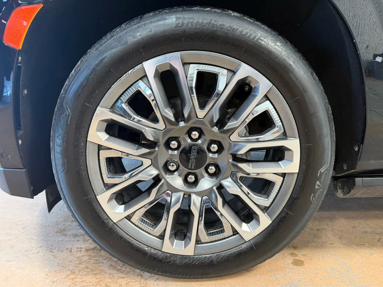 Certified 2023 GMC Yukon Denali Ultimate image 10