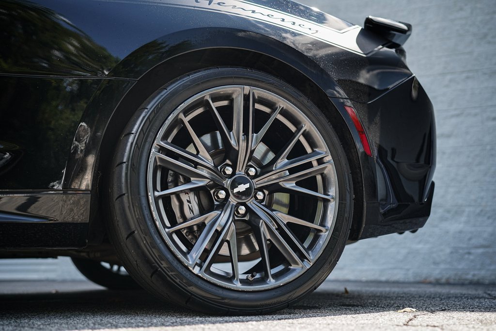 Used 2018 Chevrolet Camaro ZL1 image 18