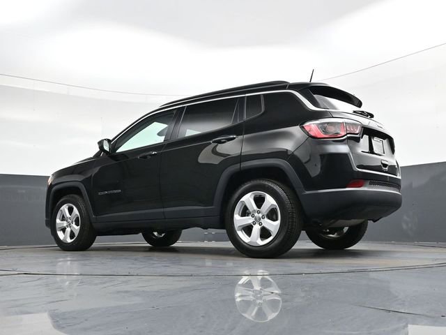 Used 2018 Jeep Compass Latitude w/ Cold Weather Group image 34