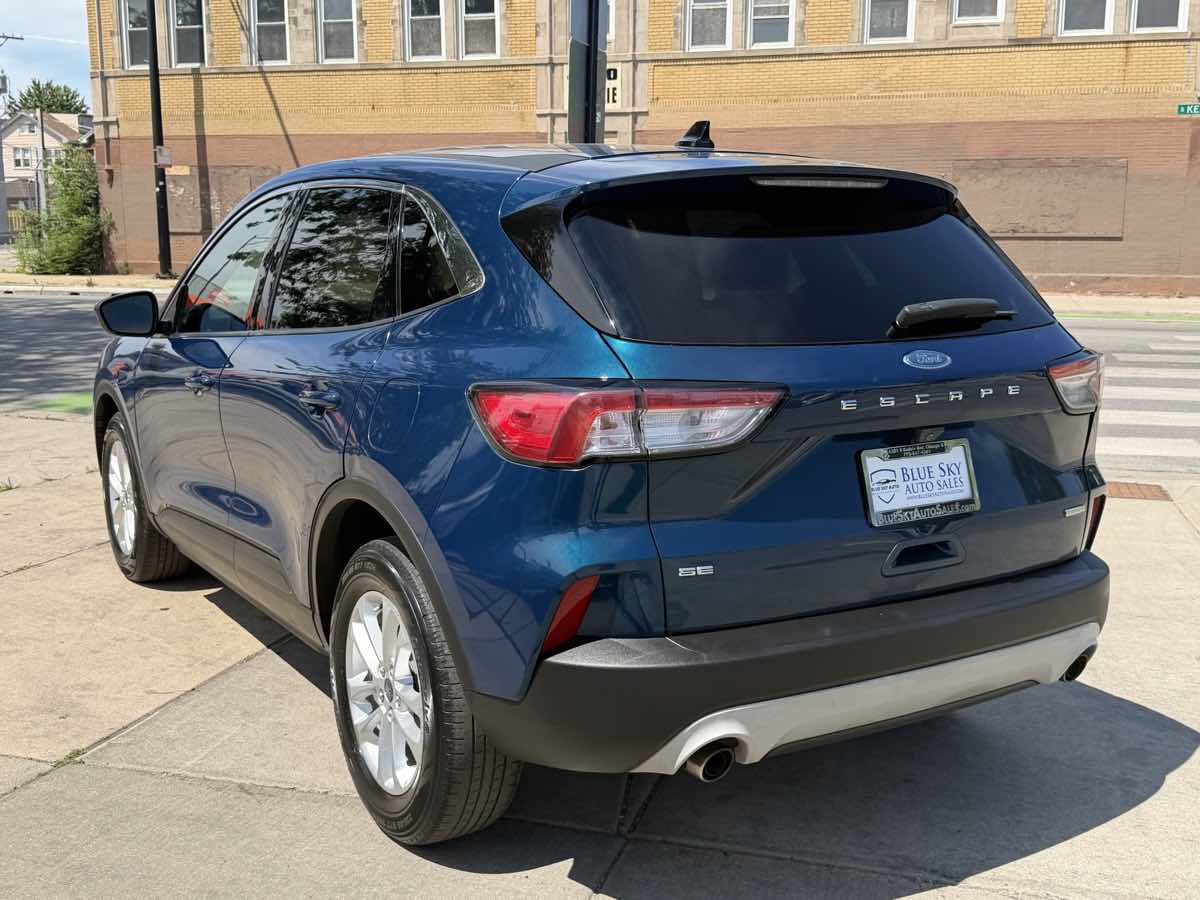 Used 2020 Ford Escape SE FWD image 6