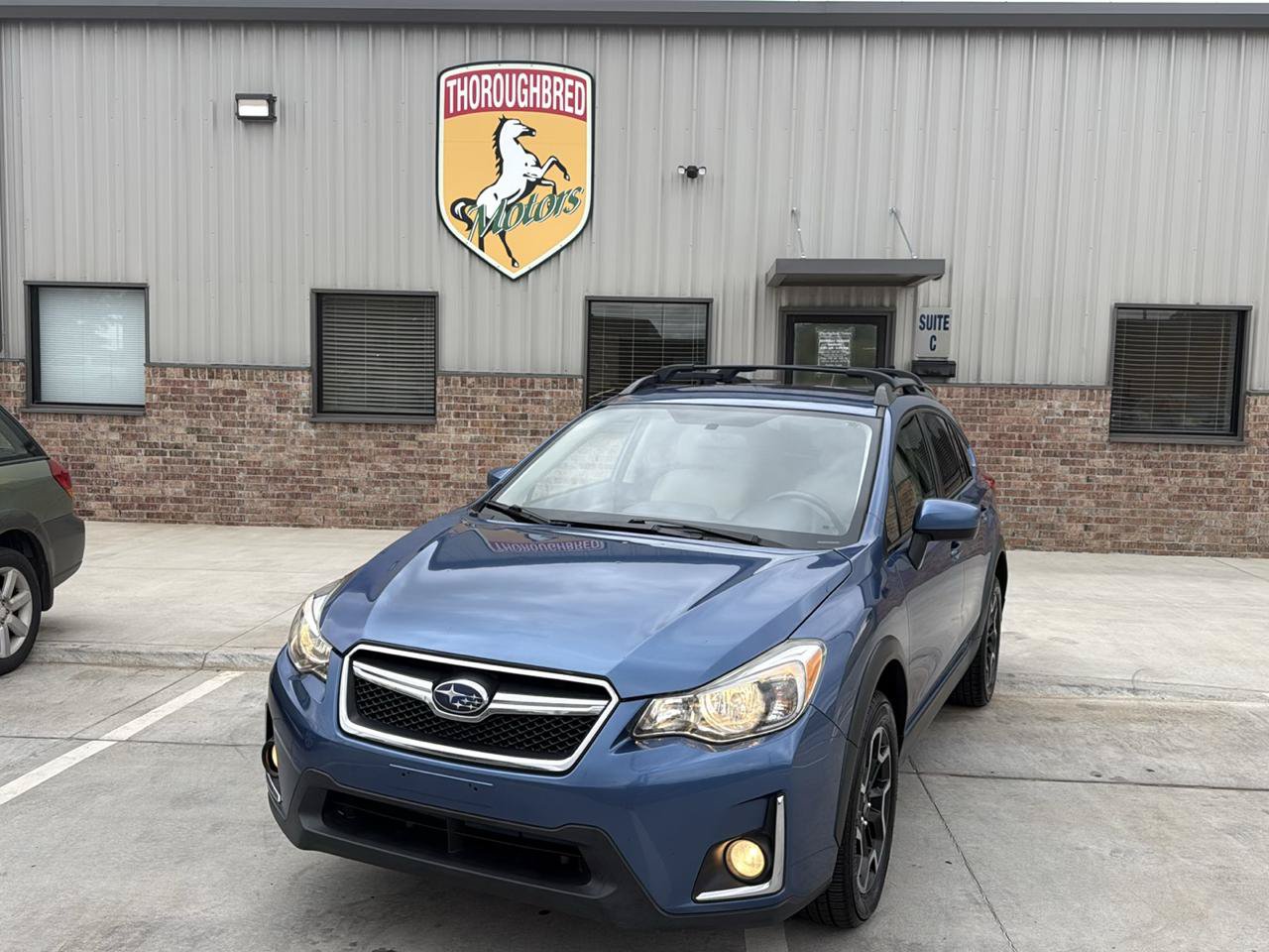 Used 2016 Subaru Crosstrek 2.0i Premium AWD/4WD image 3