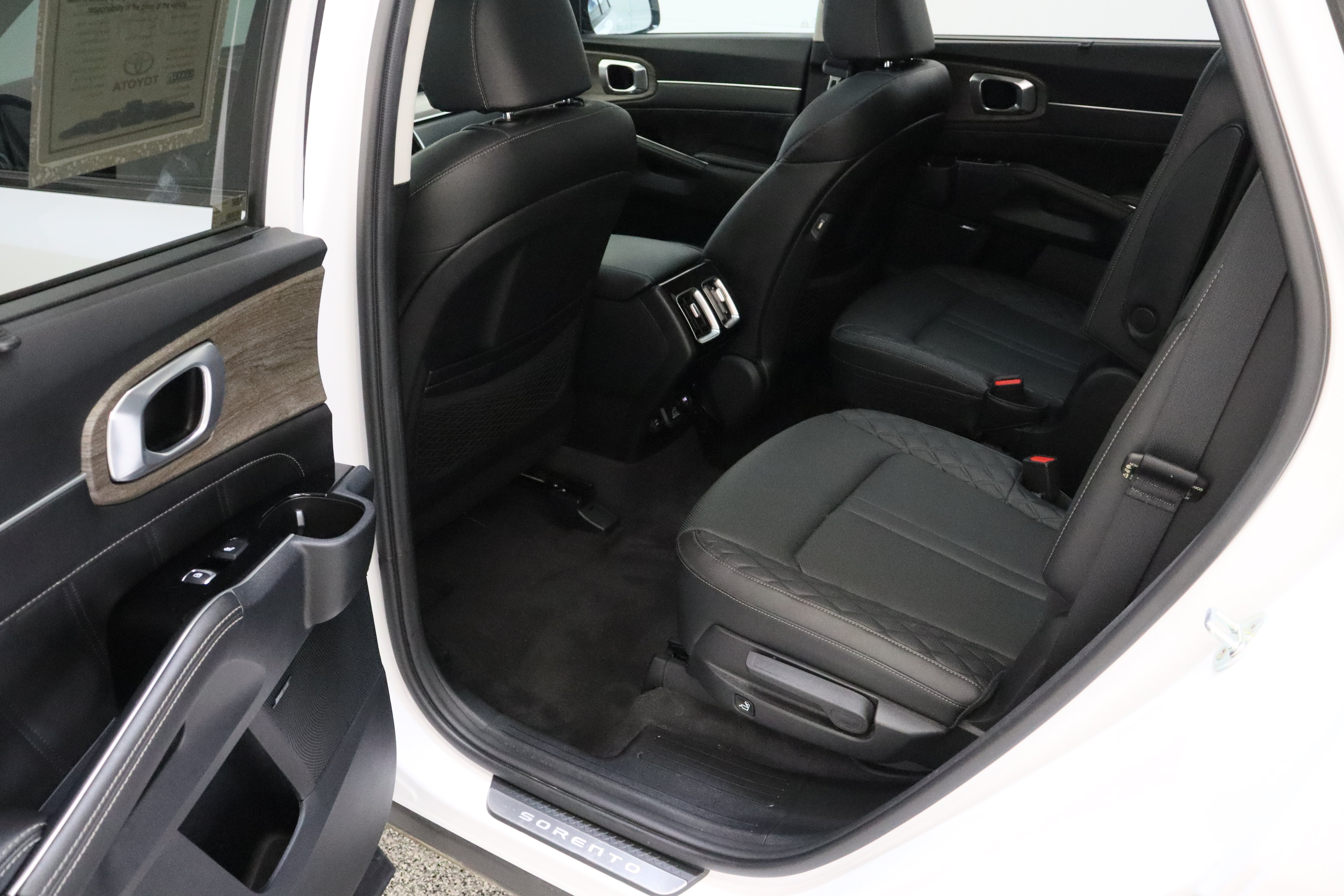 Used 2023 Kia Sorento SX Prestige AWD/4WD image 30