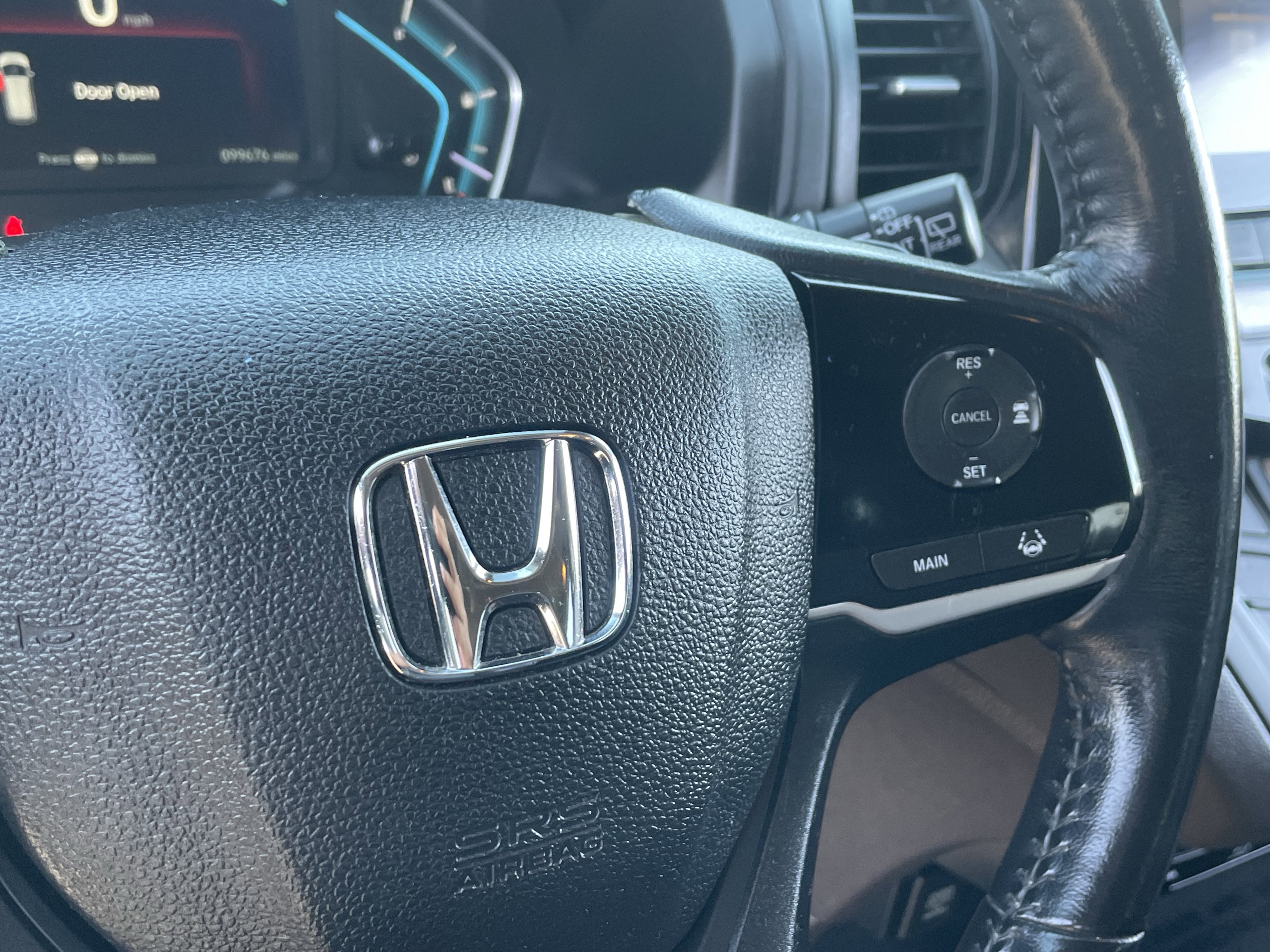 Used 2018 Honda Odyssey EX-L image 24