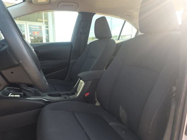 Used 2024 Toyota Corolla LE FWD image 11