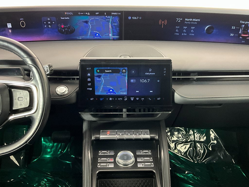 Certified 2024 Lincoln Nautilus Premier w/ Jet Appearance Package image 12