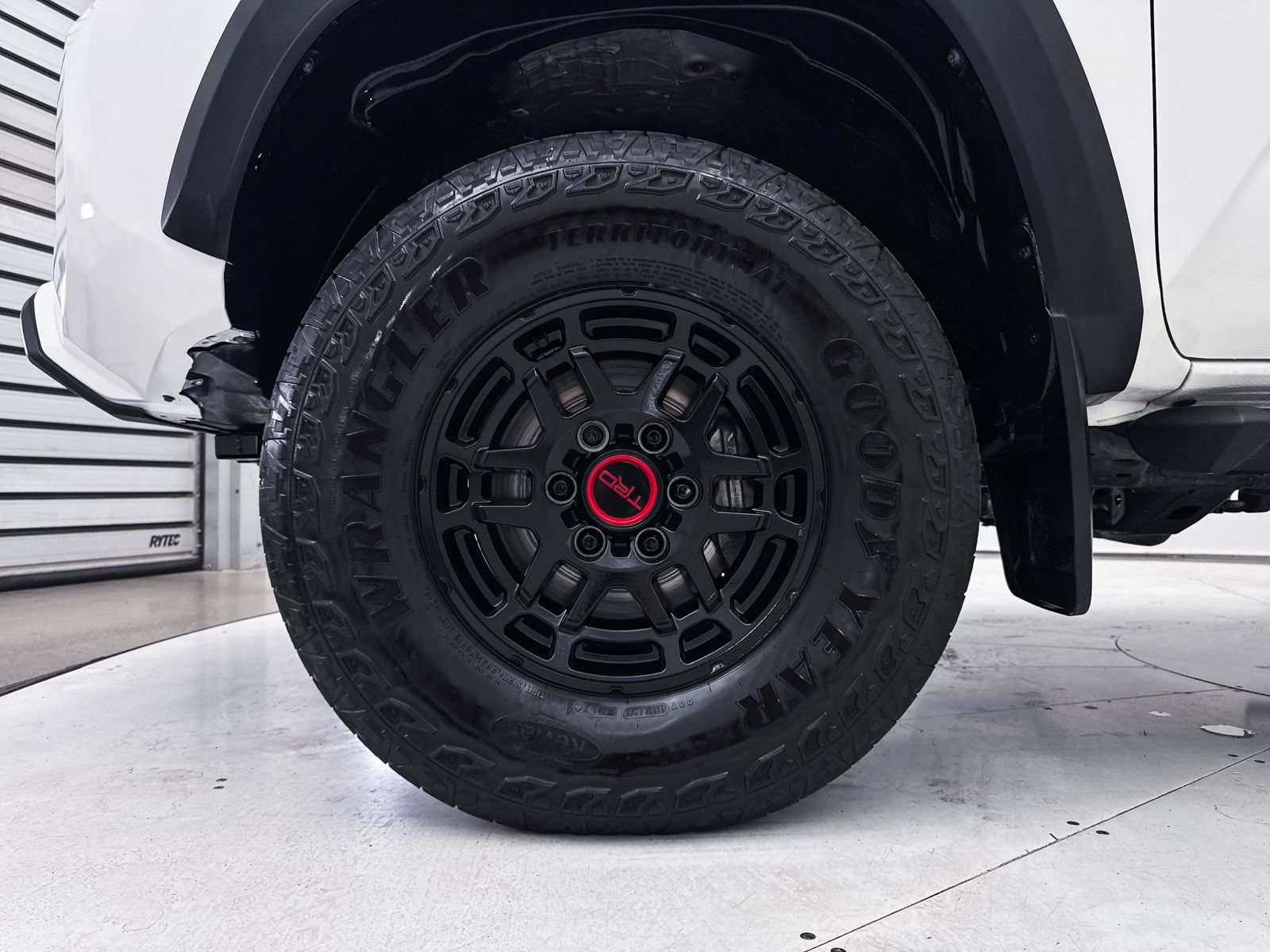 Used 2023 Toyota Tacoma TRD Pro AWD/4WD image 11