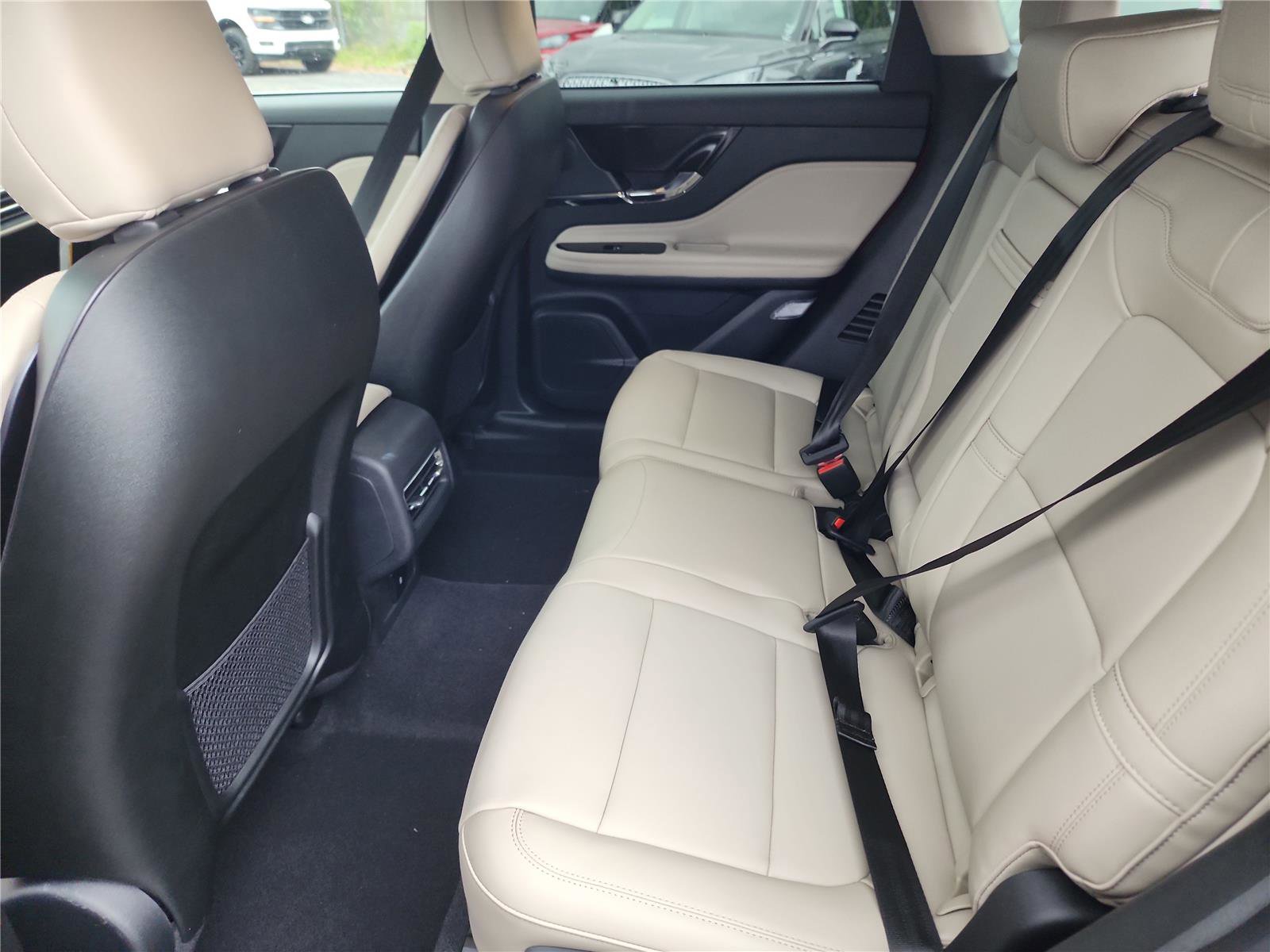 New 2026 Lincoln Corsair Premiere image 16