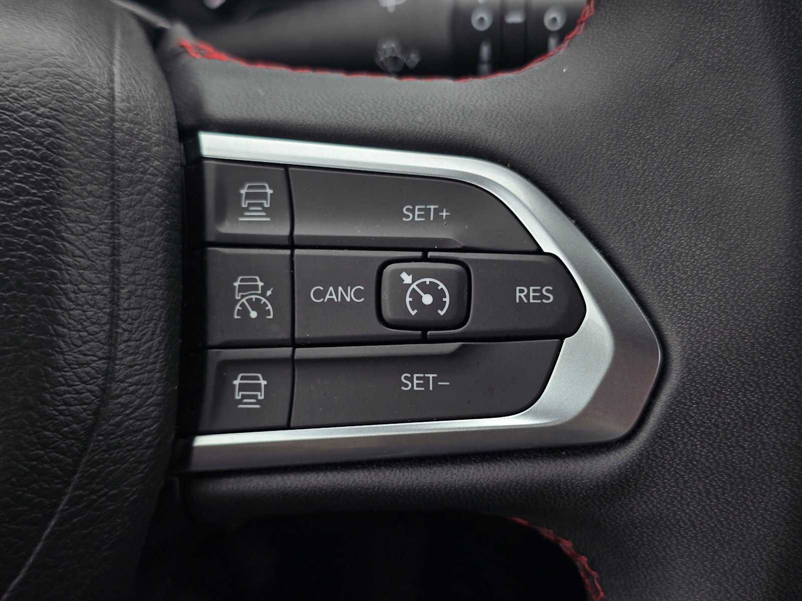 Used 2024 Jeep Compass Trailhawk image 34