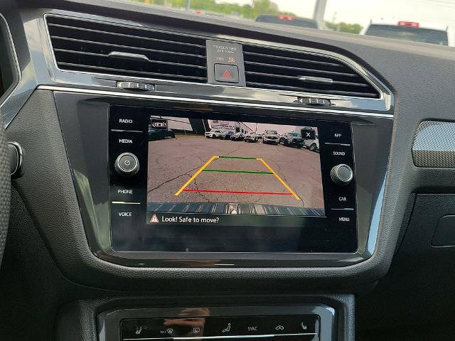 Used 2024 Volkswagen Tiguan SE R-Line w/ MDO Package, Three-Row FWD image 16