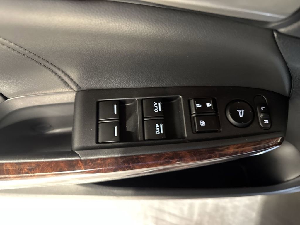 Used 2010 Honda Crosstour EX-L image 12