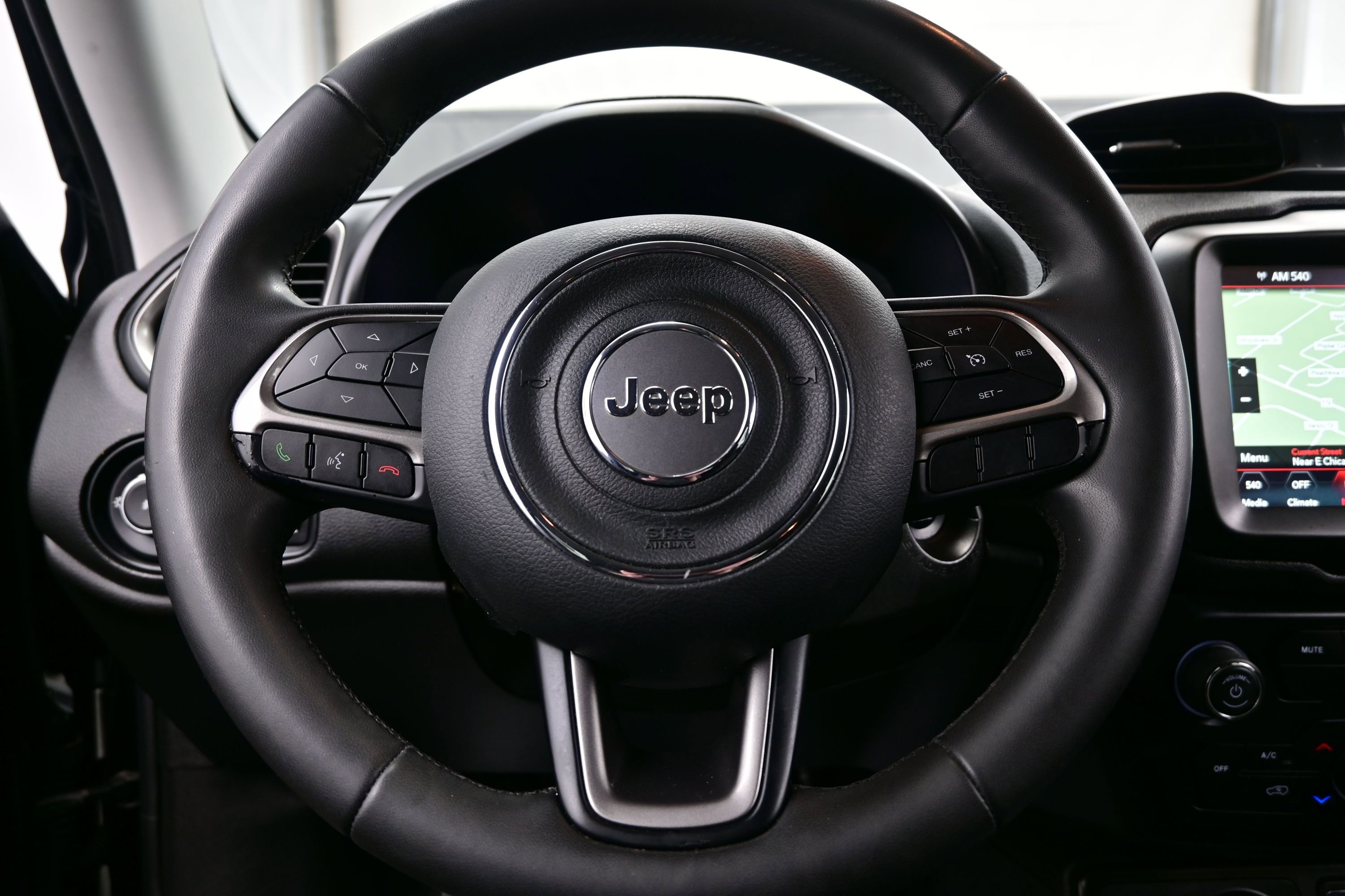 Used 2022 Jeep Renegade Latitude AWD/4WD image 21