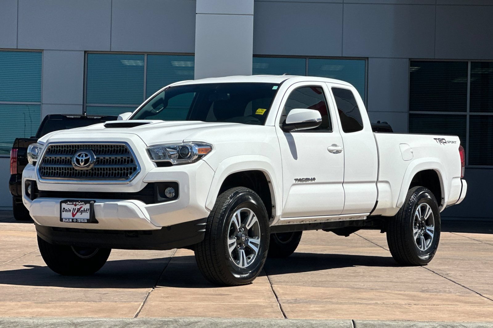 Certified 2016 Toyota Tacoma TRD Sport RWD image 10
