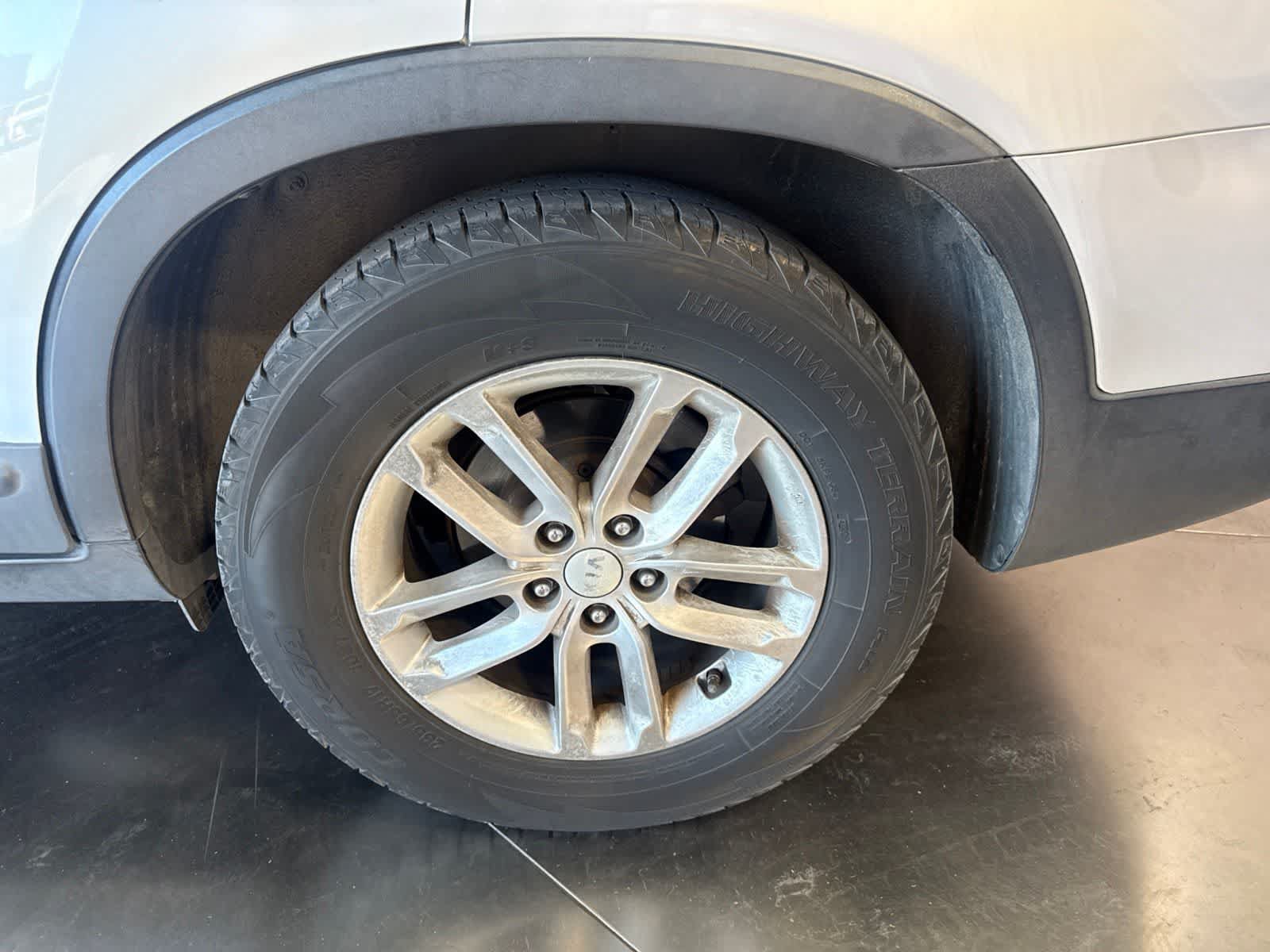 Used 2015 Kia Sorento LX AWD/4WD image 10