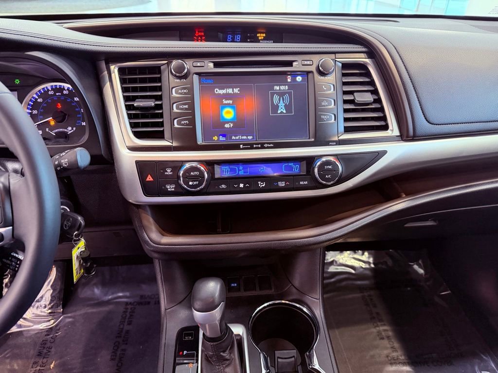 Used 2018 Toyota Highlander Plus FWD image 24