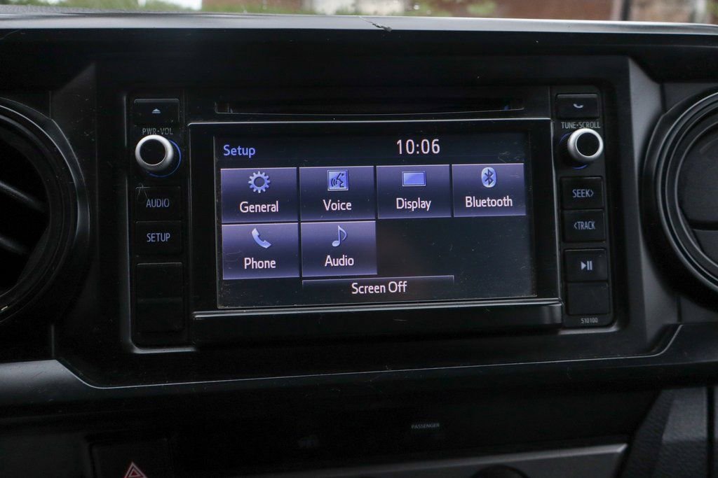 Used 2016 Toyota Tacoma SR image 27