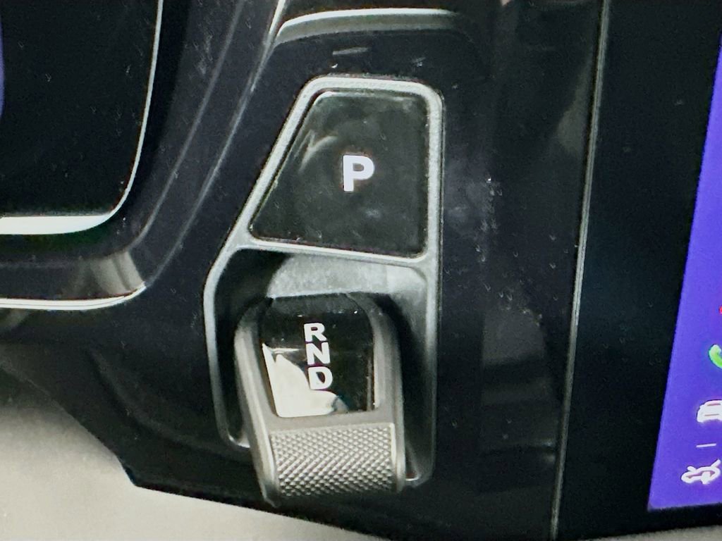 Used 2025 Porsche Macan Turbo Electric image 19