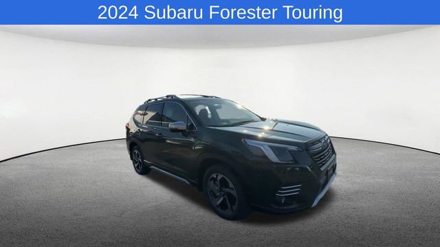 Used 2024 Subaru Forester Touring AWD/4WD image 2