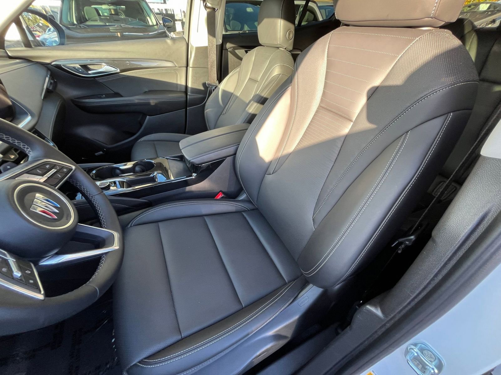 Used 2024 Buick Envision Preferred image 36