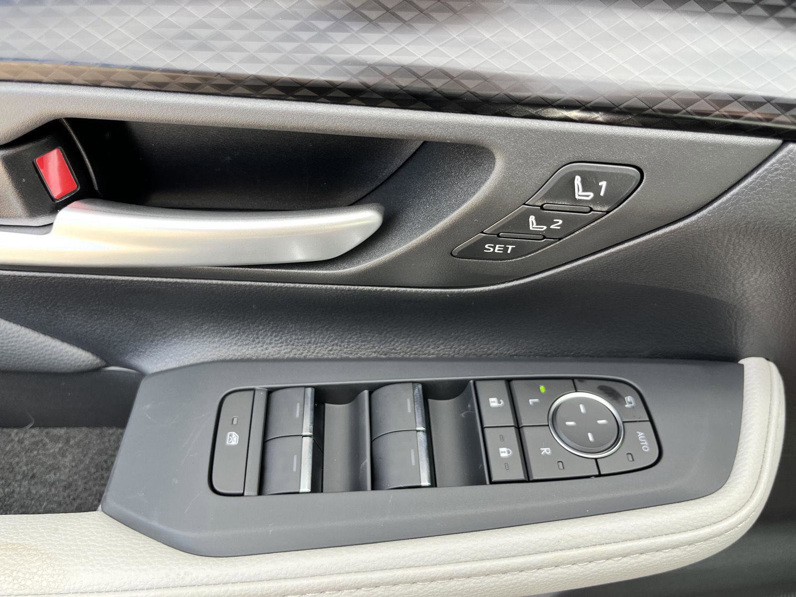 New 2026 Toyota Grand Highlander AWD Hybrid image 12
