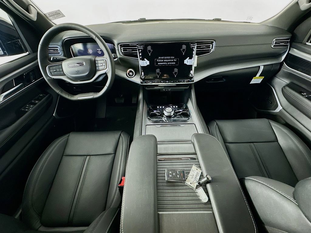 New 2026 Jeep Grand Wagoneer Limited AWD/4WD image 9
