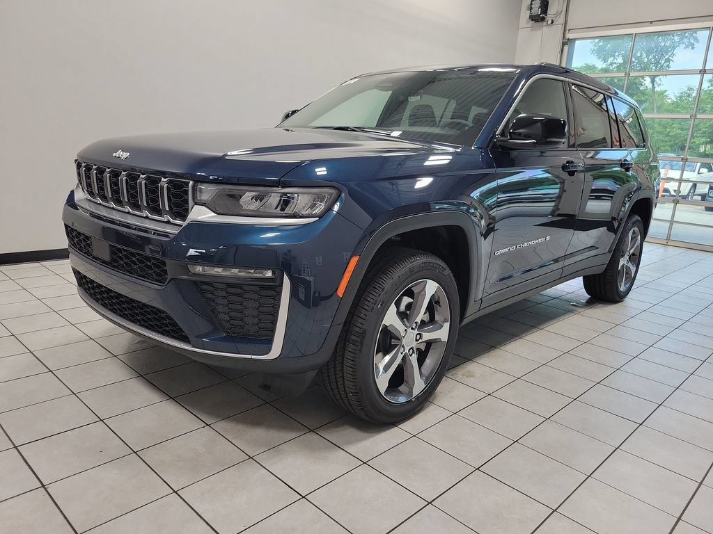New 2026 Jeep Grand Cherokee L Limited AWD/4WD image 3