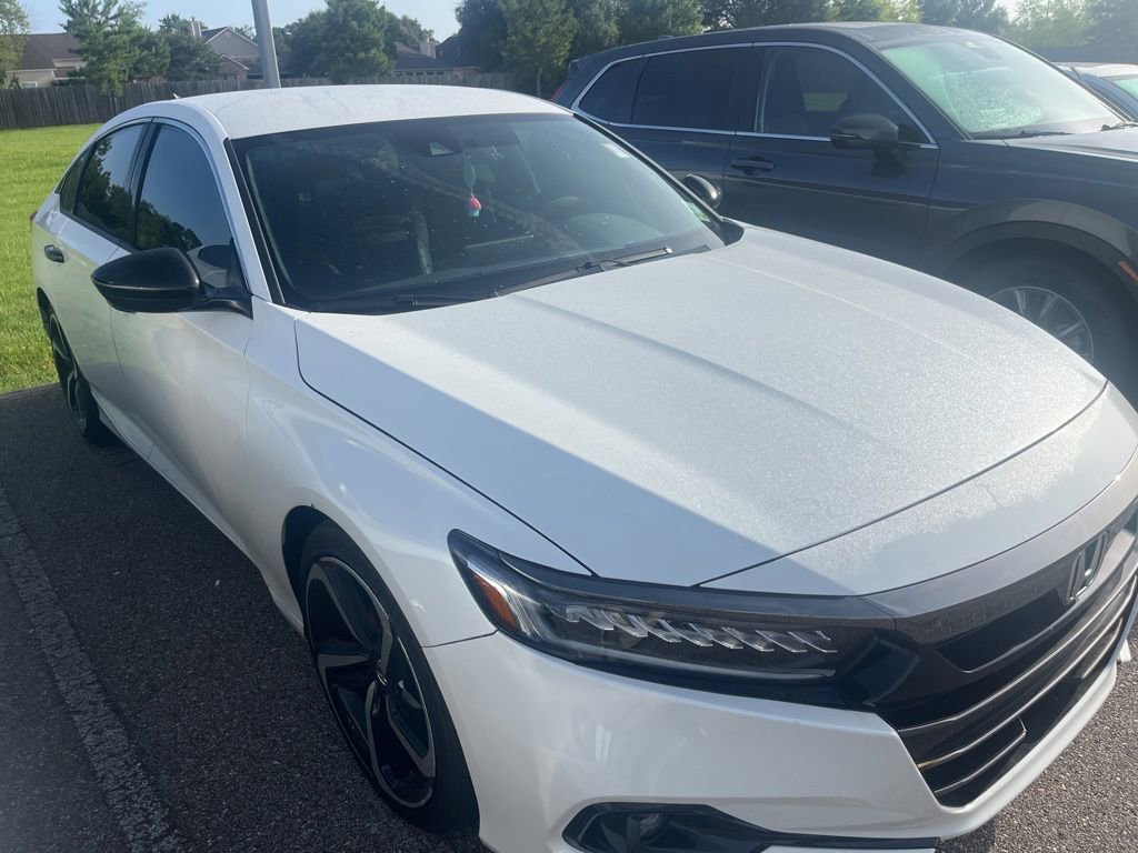 Certified 2022 Honda Accord Sport image 2