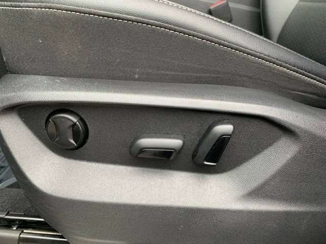 Used 2023 Volkswagen Atlas SE AWD/4WD image 14