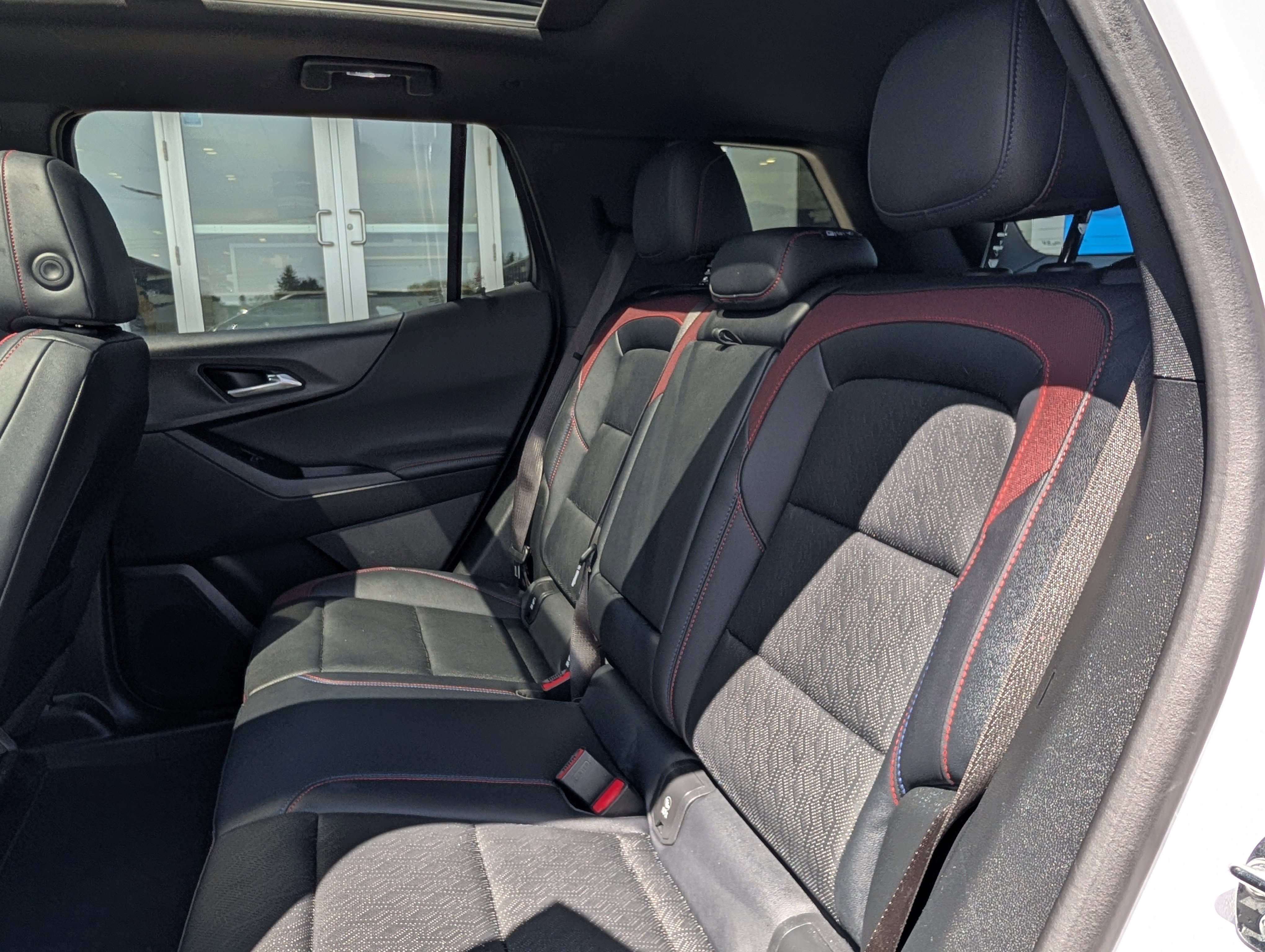 Certified 2025 Chevrolet Equinox RS w/ Safety and Technology Package AWD/4WD image 9