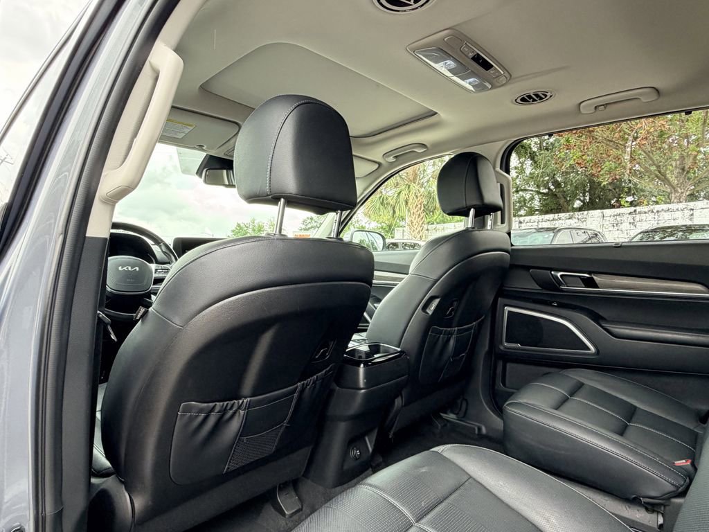 Certified 2022 Kia Telluride EX w/ EX Premium Package image 19