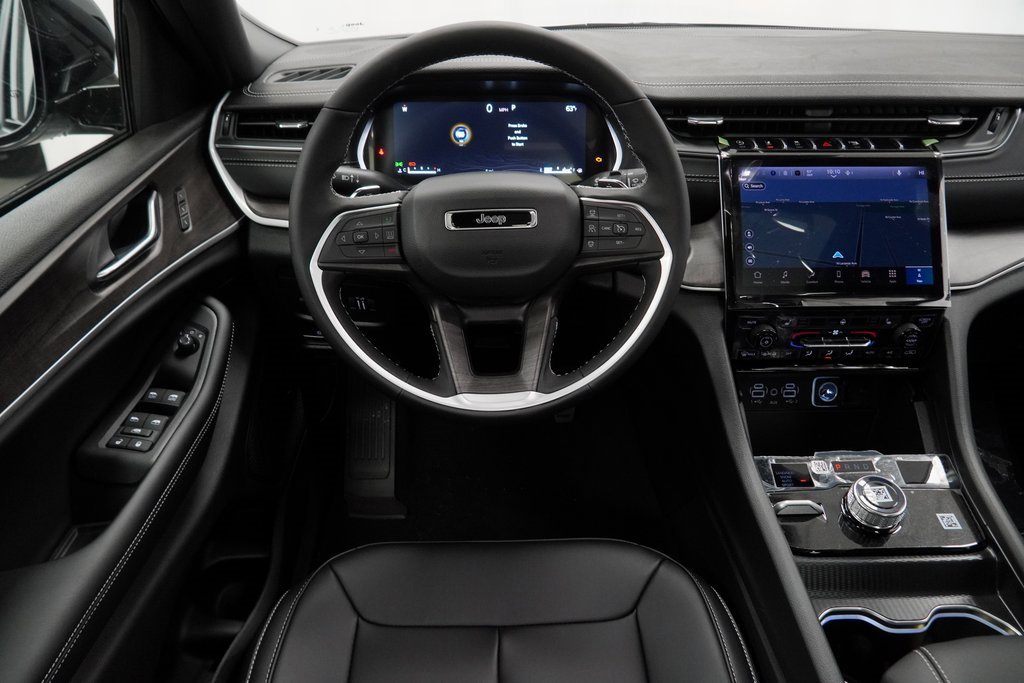 New 2025 Jeep Grand Cherokee Limited image 19