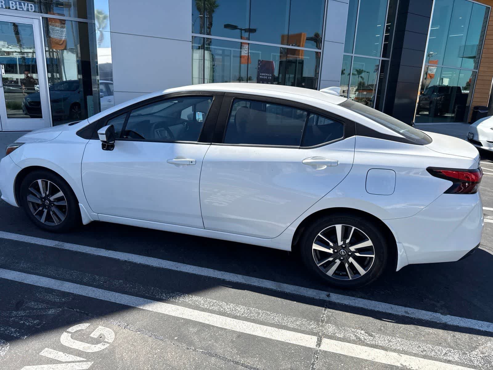 Used 2020 Nissan Versa SV FWD image 20